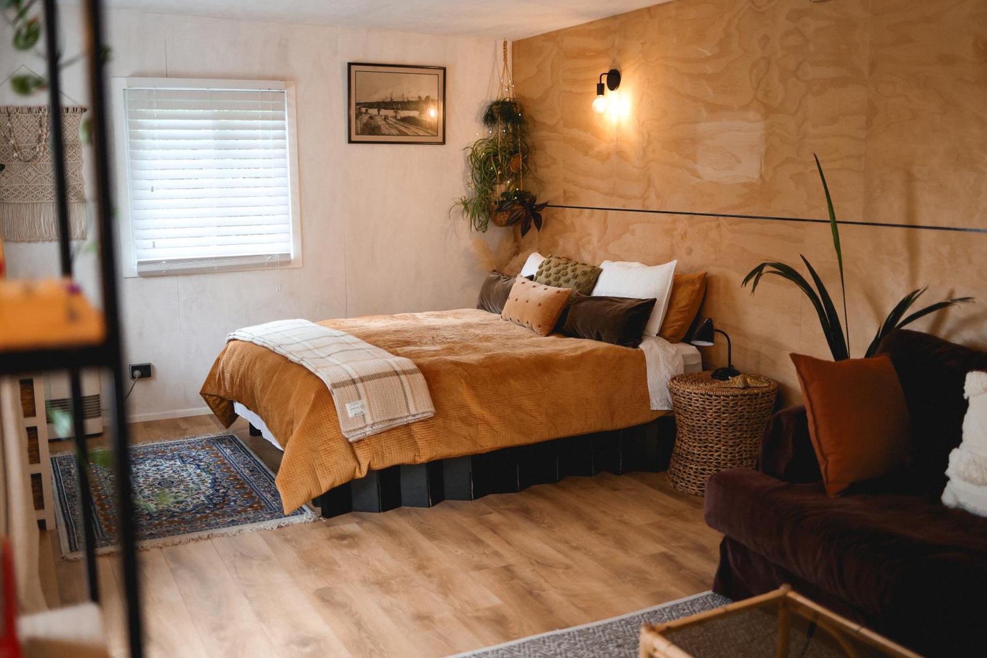 Kaitake Kabana - Unique, Off-Grid, Studio Retreat Oakura Екстер'єр фото